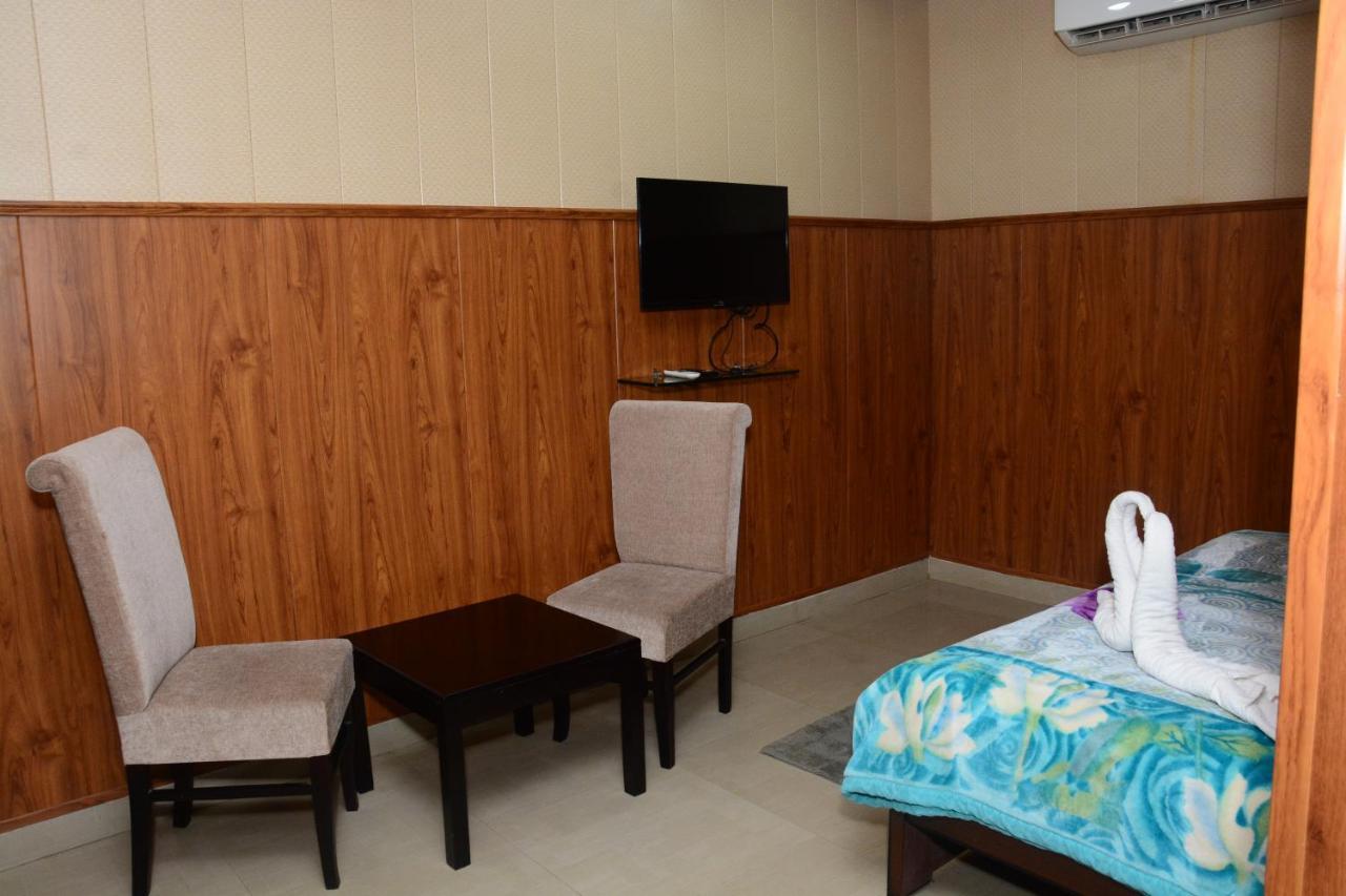 Haldwāni Krazy Hotel מראה חיצוני תמונה