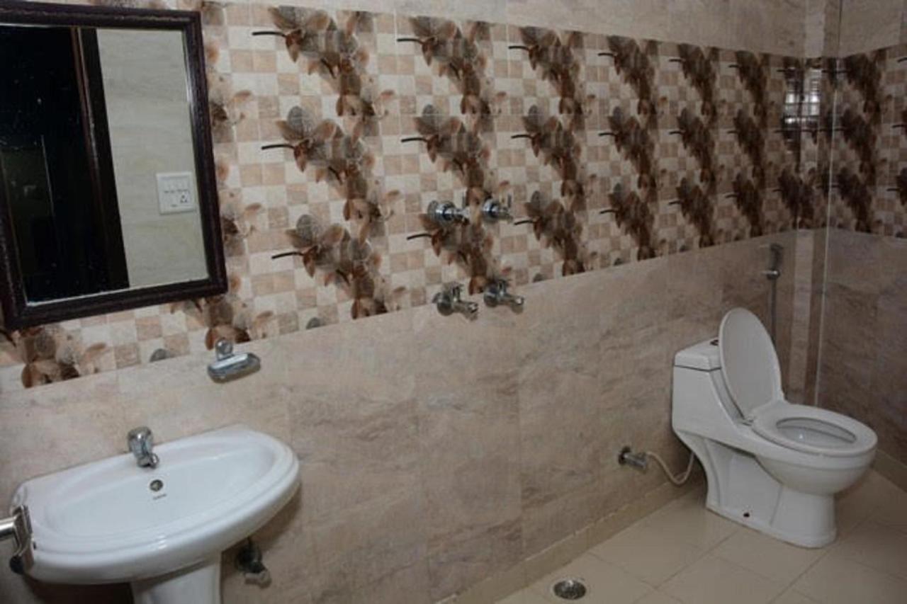 Haldwāni Krazy Hotel מראה חיצוני תמונה