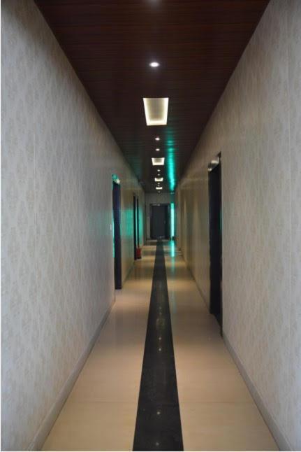 Haldwāni Krazy Hotel מראה חיצוני תמונה